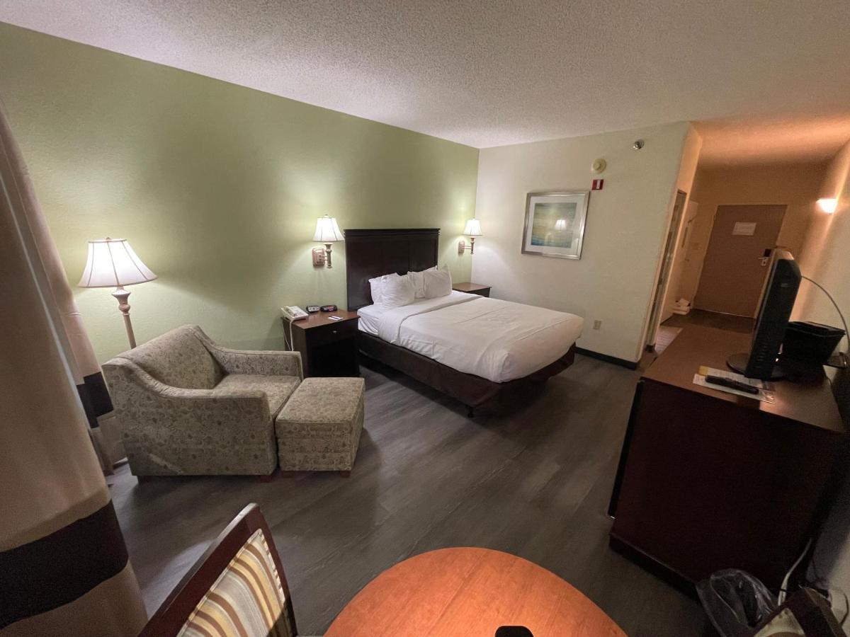 Comfort Inn Pinehurst - Southern Pines Exterior photo