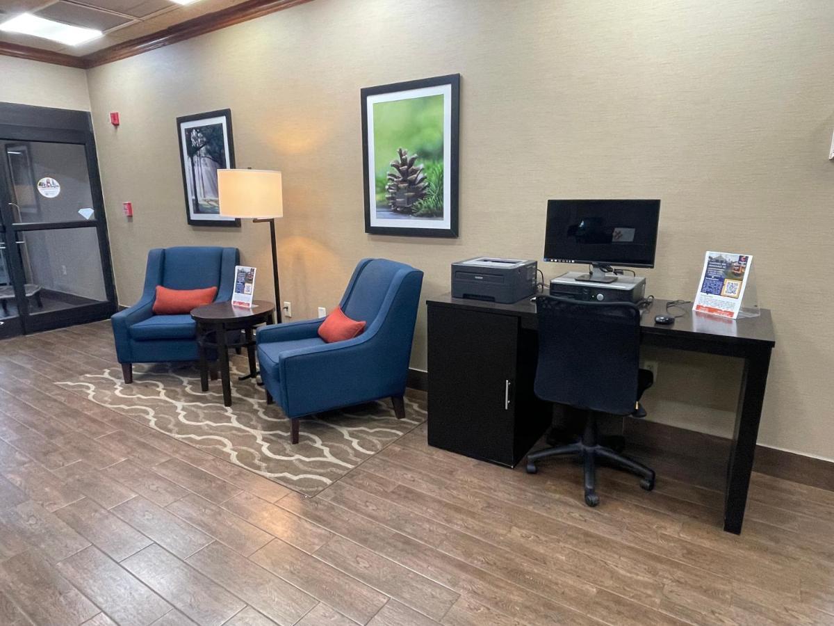Comfort Inn Pinehurst - Southern Pines Exterior photo