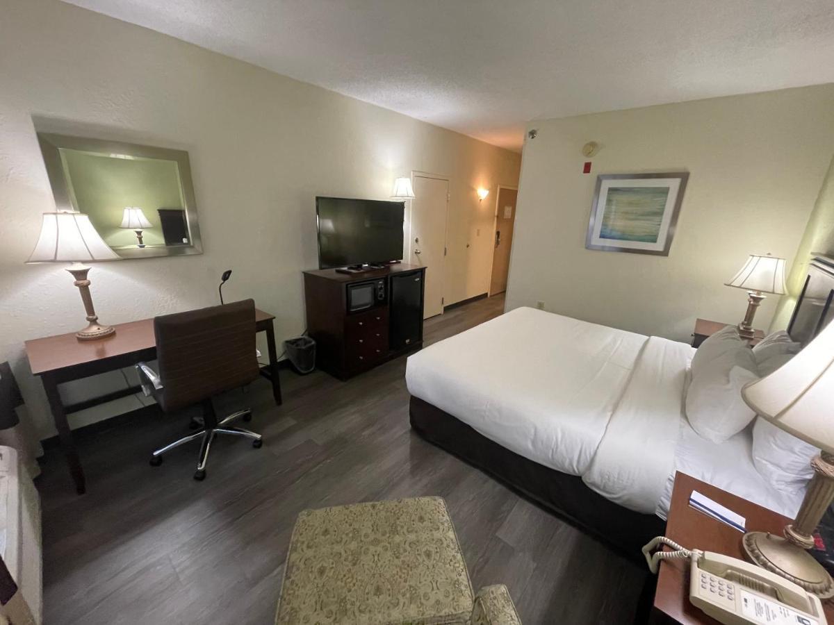 Comfort Inn Pinehurst - Southern Pines Exterior photo