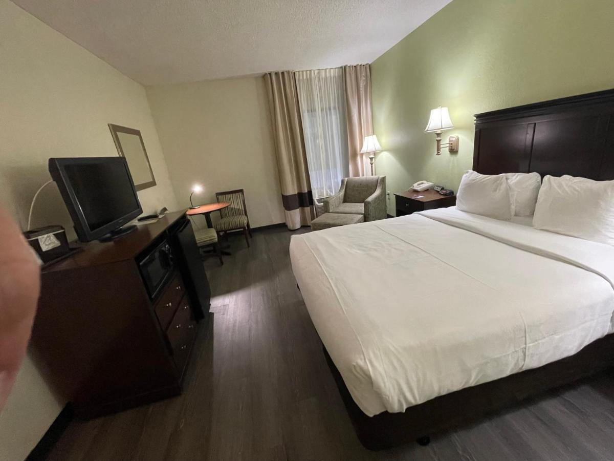 Comfort Inn Pinehurst - Southern Pines Exterior photo