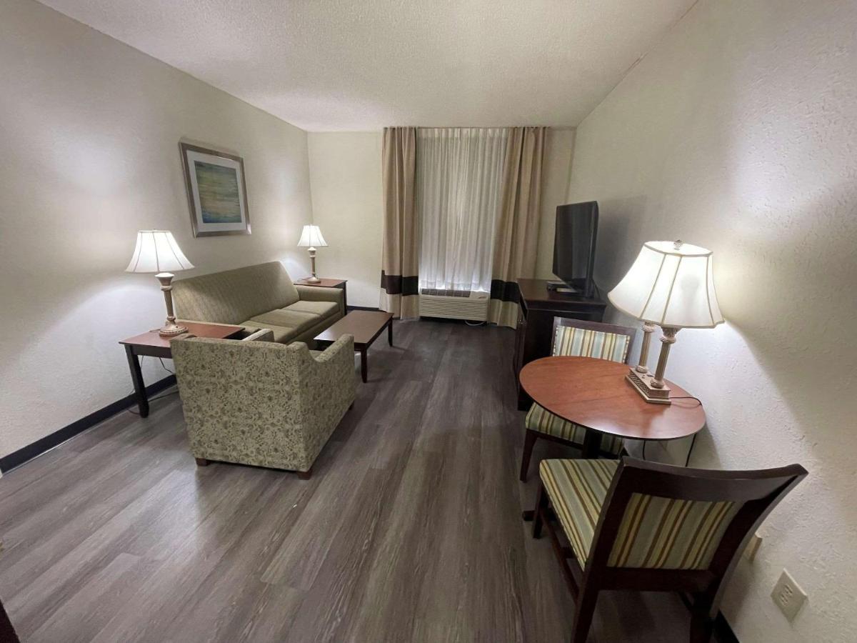 Comfort Inn Pinehurst - Southern Pines Exterior photo
