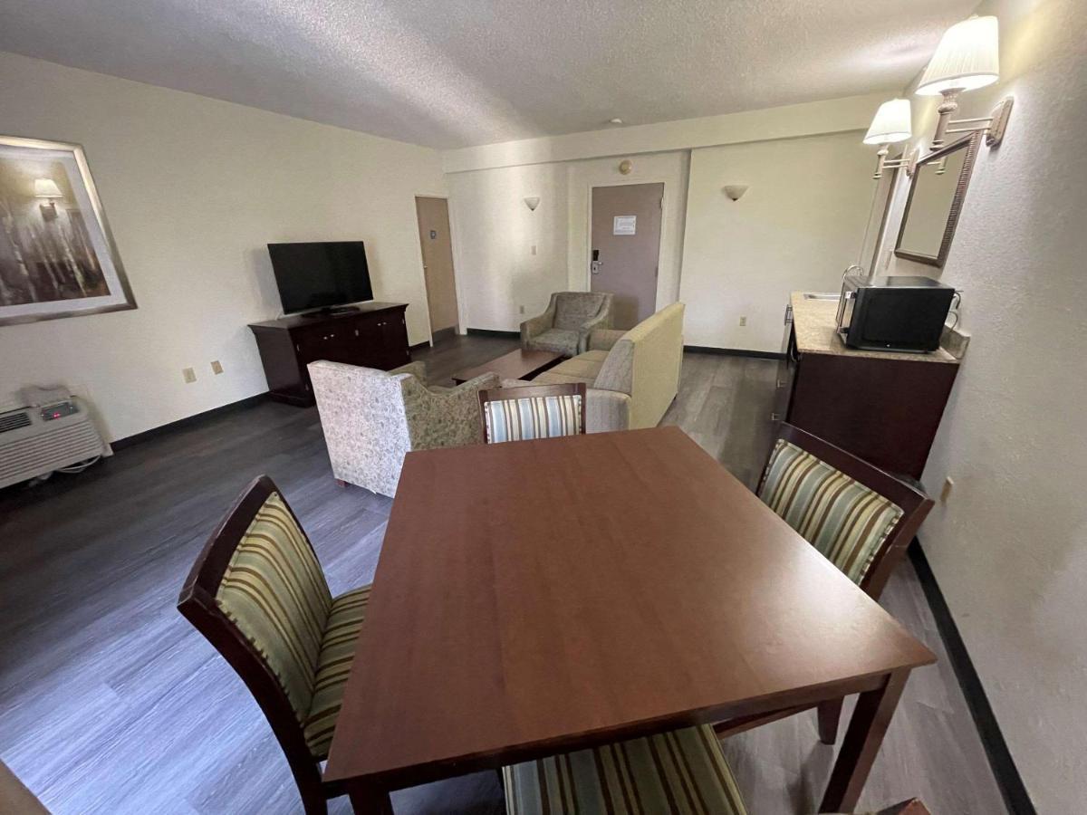 Comfort Inn Pinehurst - Southern Pines Exterior photo